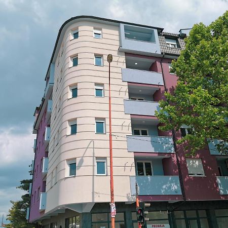 Ćuprija Cozy Corner Apartments - Free Parking & Wi-Fi מראה חיצוני תמונה