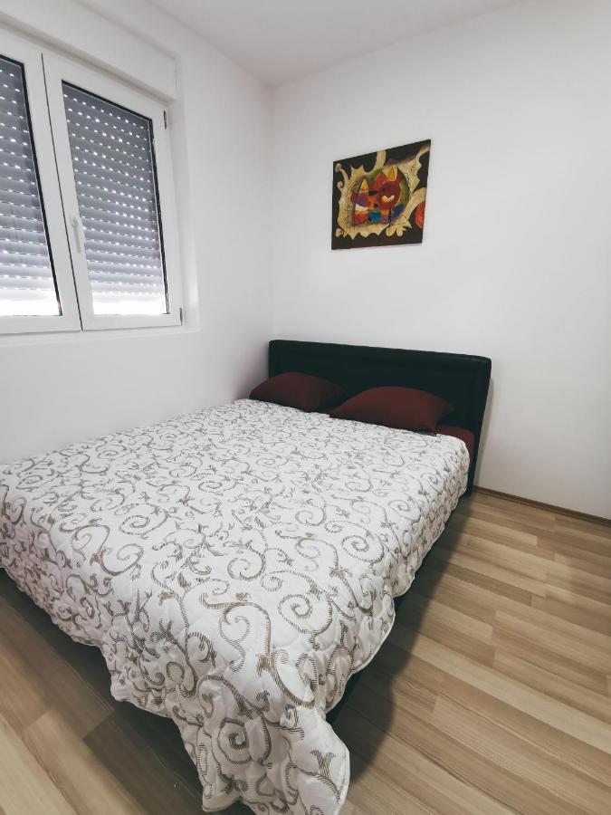 Ćuprija Cozy Corner Apartments - Free Parking & Wi-Fi מראה חיצוני תמונה