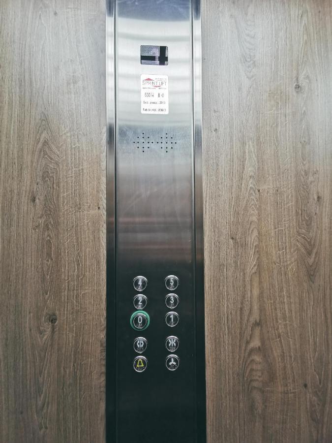 Ćuprija Cozy Corner Apartments - Free Parking & Wi-Fi מראה חיצוני תמונה