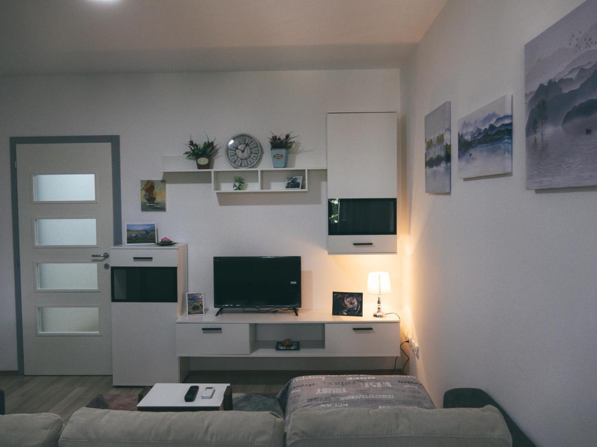 Ćuprija Cozy Corner Apartments - Free Parking & Wi-Fi מראה חיצוני תמונה